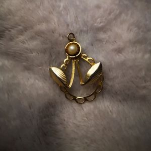 Real pearl pendant